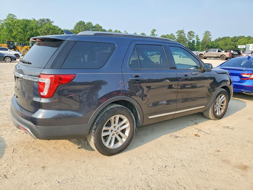 62437566 :رقم المزاد ، 1FM5K7D8XHGB27460 vin ، 2017 Ford Explorer مزاد بيع