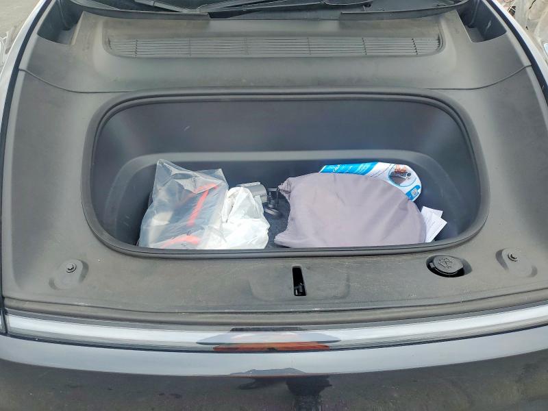 59745516 :رقم المزاد ، 7SAYGDED4TF370345 vin ، 2026 Tesla Model Y مزاد بيع