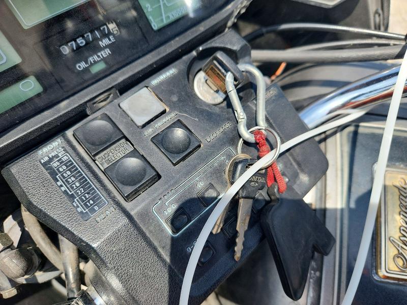 1983 Honda Gl1100 მანქანა იყიდება აუქციონზე, vin: 1HFSC0220DA318463, აუქციონის ნომერი: 61788026
