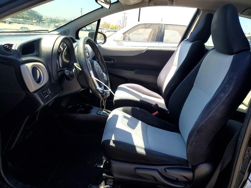 60640896 :رقم المزاد ، JTDJTUD32CD505266 vin ، 2012 Toyota Yaris مزاد بيع