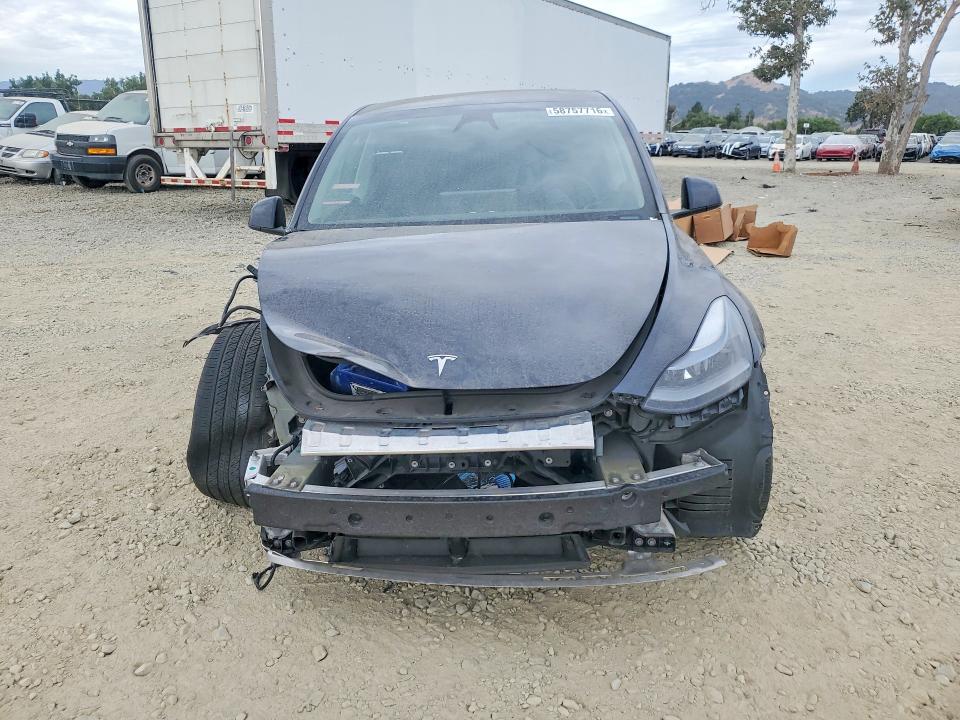 Продажа на аукционе авто 2024 Tesla Model Y, vin: 7SAYGDEE0RF158429, номер лота: 58757716