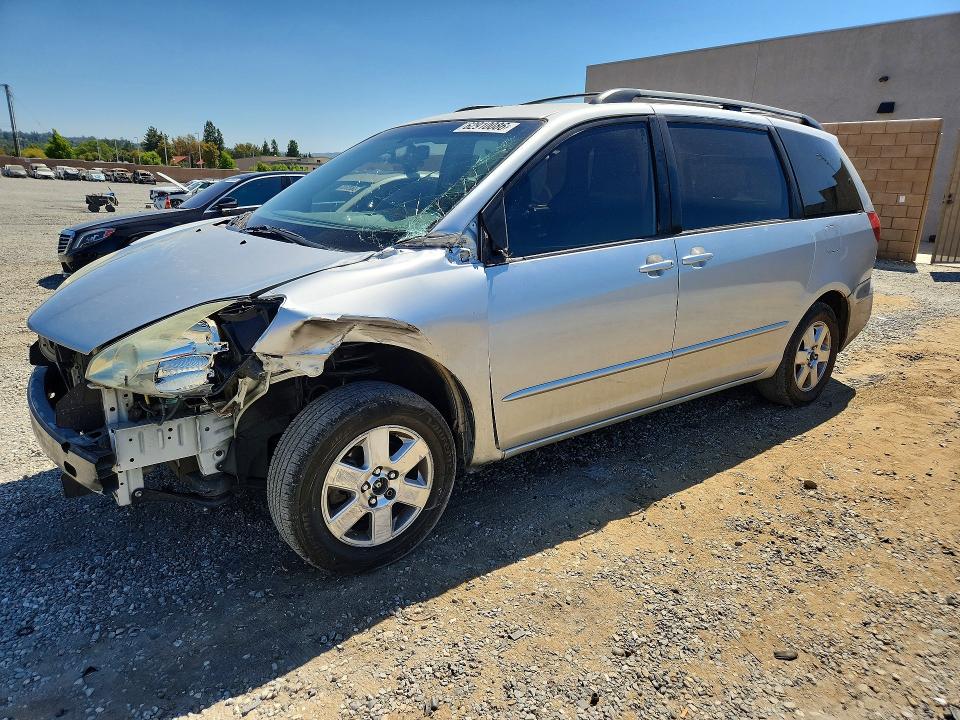 2004 Toyota Sienna მანქანა იყიდება აუქციონზე, vin: 5TDZA22C64S131007, აუქციონის ნომერი: 62910086