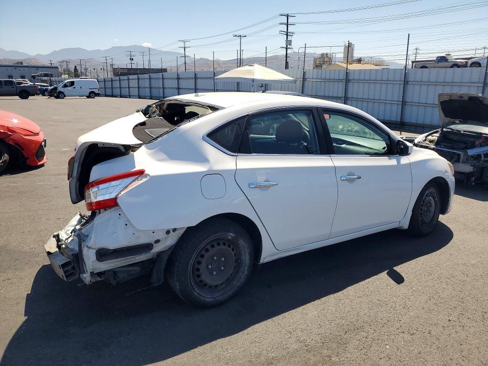 Продаж на аукціоні авто 2015 Nissan Sentra, vin: 3N1AB7AP3FL642469, номер лоту: 61329026