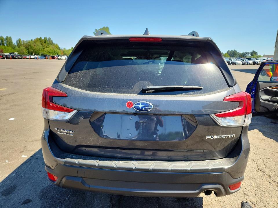 60596246 :رقم المزاد ، JF2SKAEC6NH481118 vin ، 2022 Subaru Forester مزاد بيع