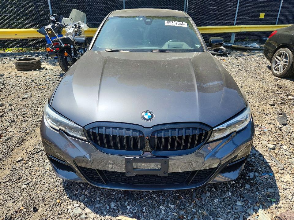 60307036 :رقم المزاد ، 3MW5R7J04M8B97881 vin ، 2021 Bmw 330xi مزاد بيع