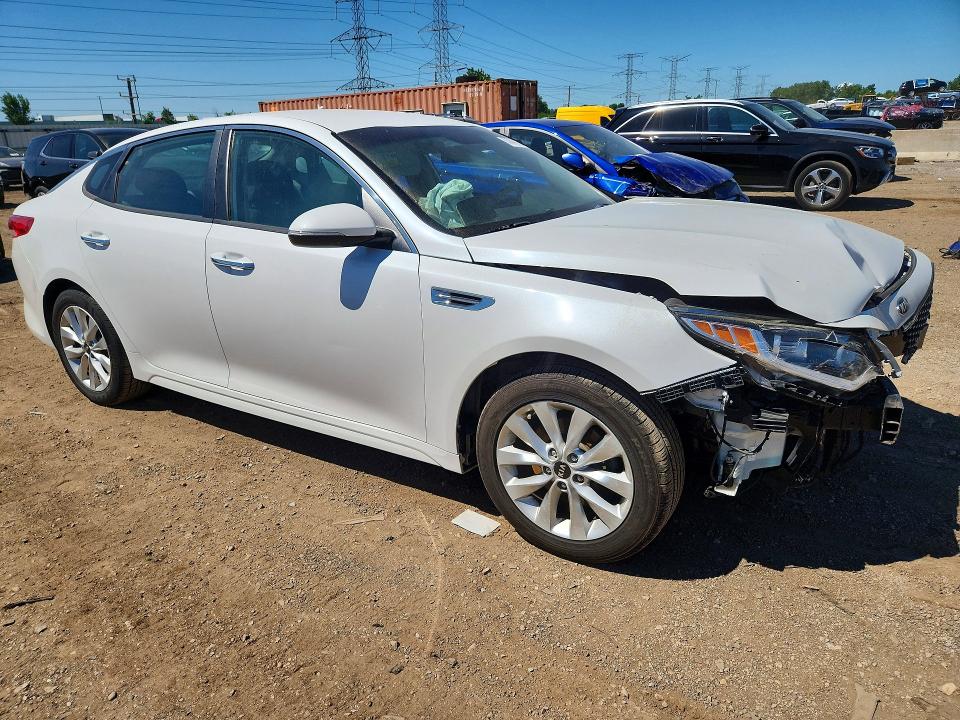 Продажа на аукционе авто 2017 Kia Optima, vin: 5XXGT4L39HG130551, номер лота: 63048136