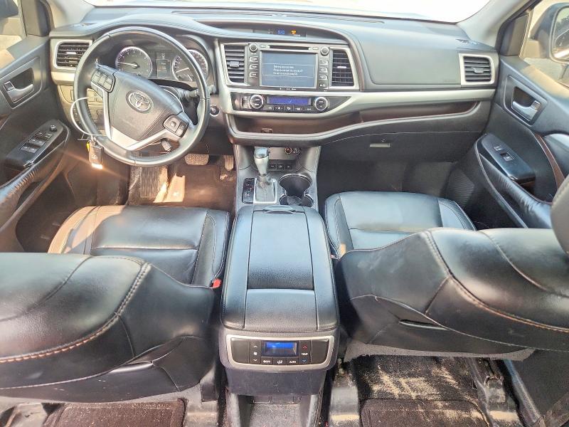 62492106 :رقم المزاد ، 5TDJKRFH9GS239909 vin ، 2016 Toyota Highlander مزاد بيع