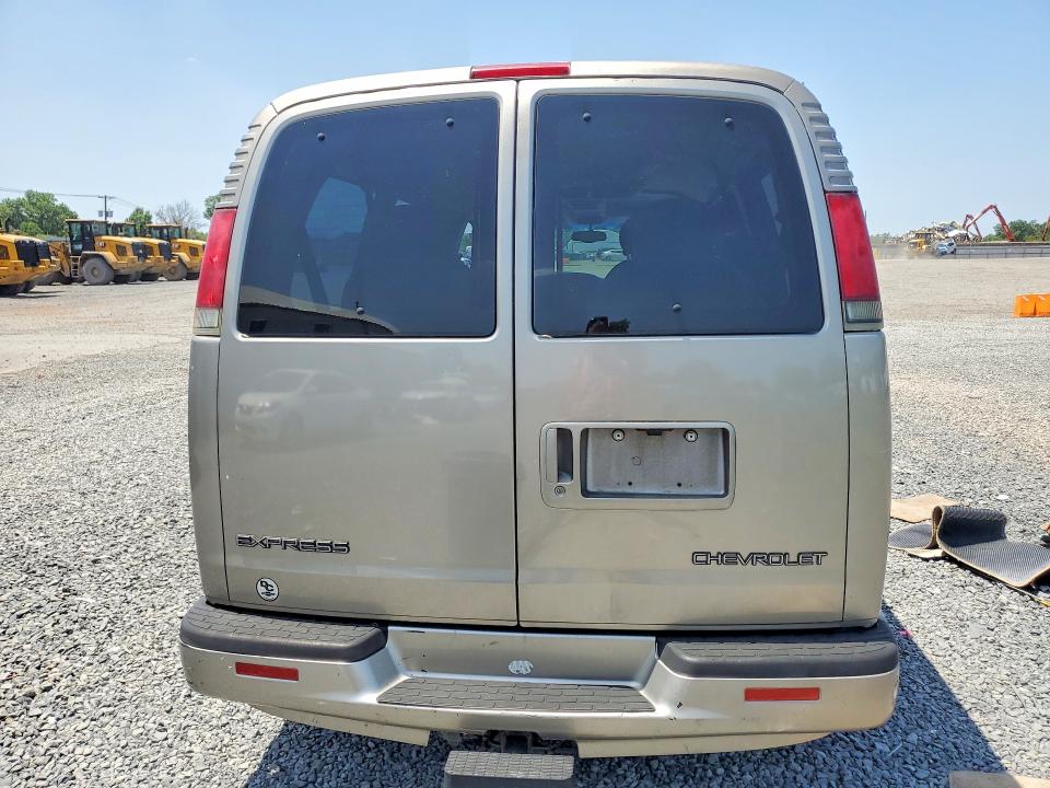 58607236 :رقم المزاد ، 1GNFG65R211227130 vin ، 2001 Chevrolet Express G1500 مزاد بيع