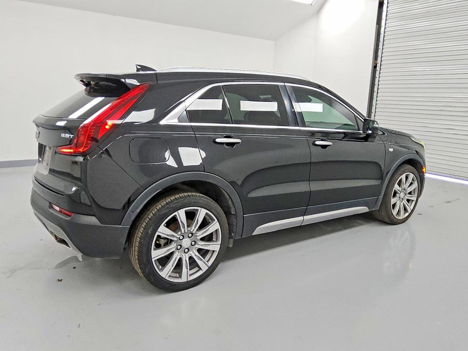 59216546 :رقم المزاد ، 1GYFZCR40KF146383 vin ، 2019 Cadillac Xt4 مزاد بيع
