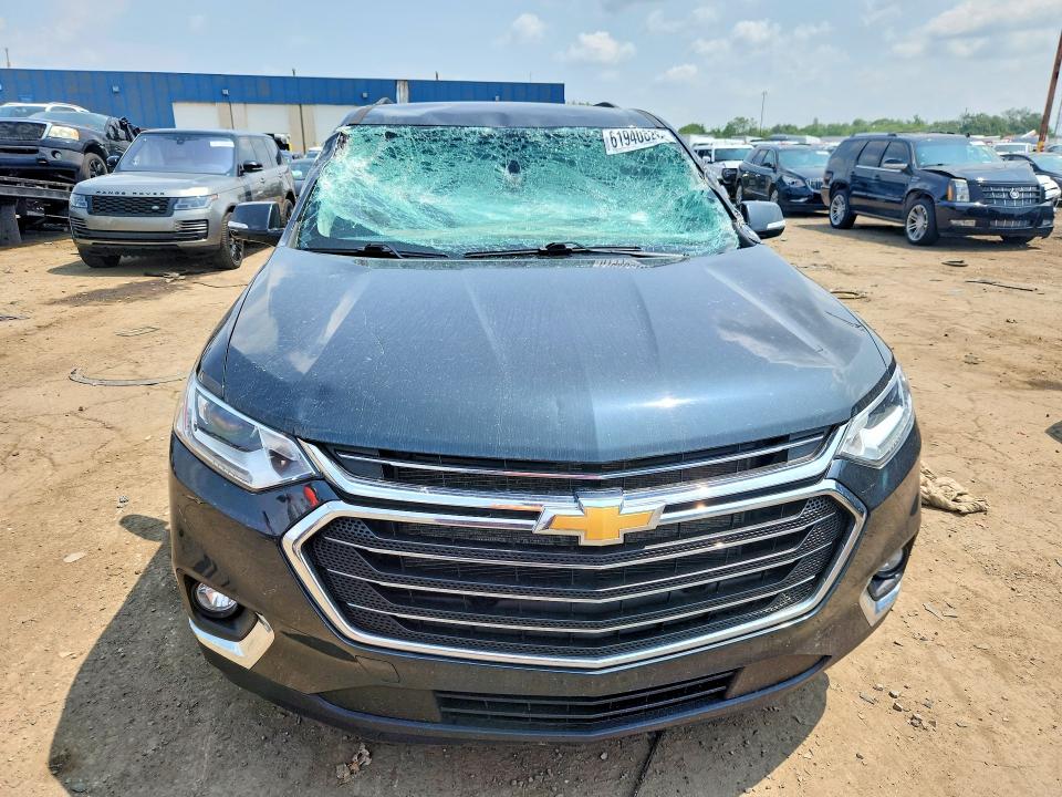 61940826 :رقم المزاد ، 1GNEVGKW4LJ327699 vin ، 2020 Chevrolet Traverse مزاد بيع