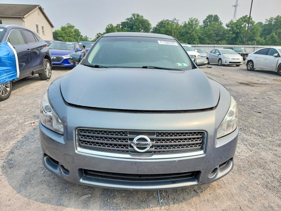 61298256 :رقم المزاد ، 1N4AA5AP6BC818124 vin ، 2011 Nissan Maxima مزاد بيع