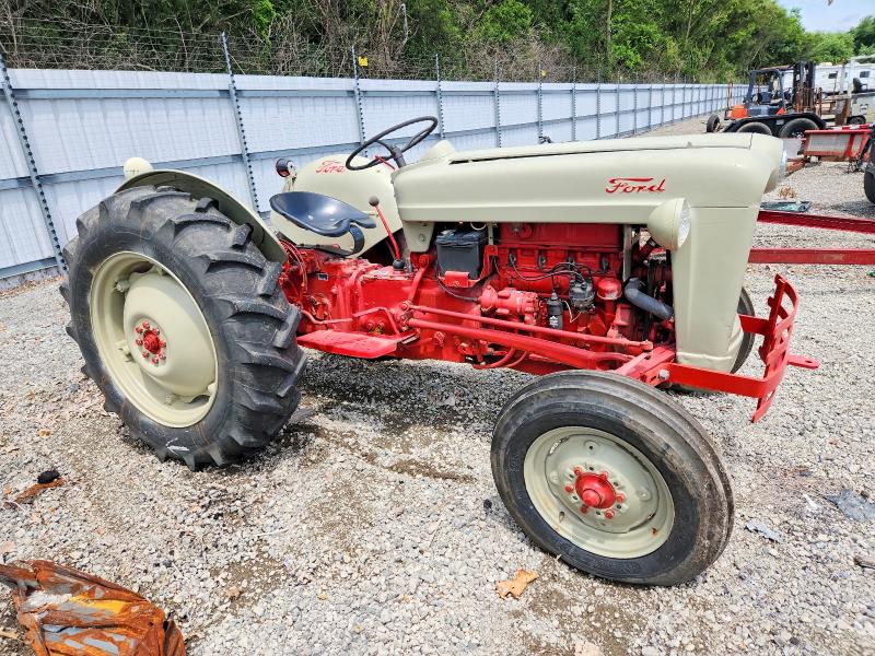 Auction sale of the 1953 Ford Unknown, vin: EAE6015D, lot number: 60747346