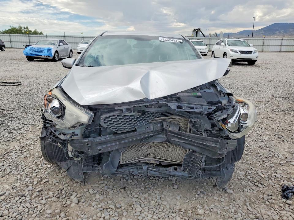 2014 Kia Forte მანქანა იყიდება აუქციონზე, vin: KNAFX4A88E5110576, აუქციონის ნომერი: 85624875