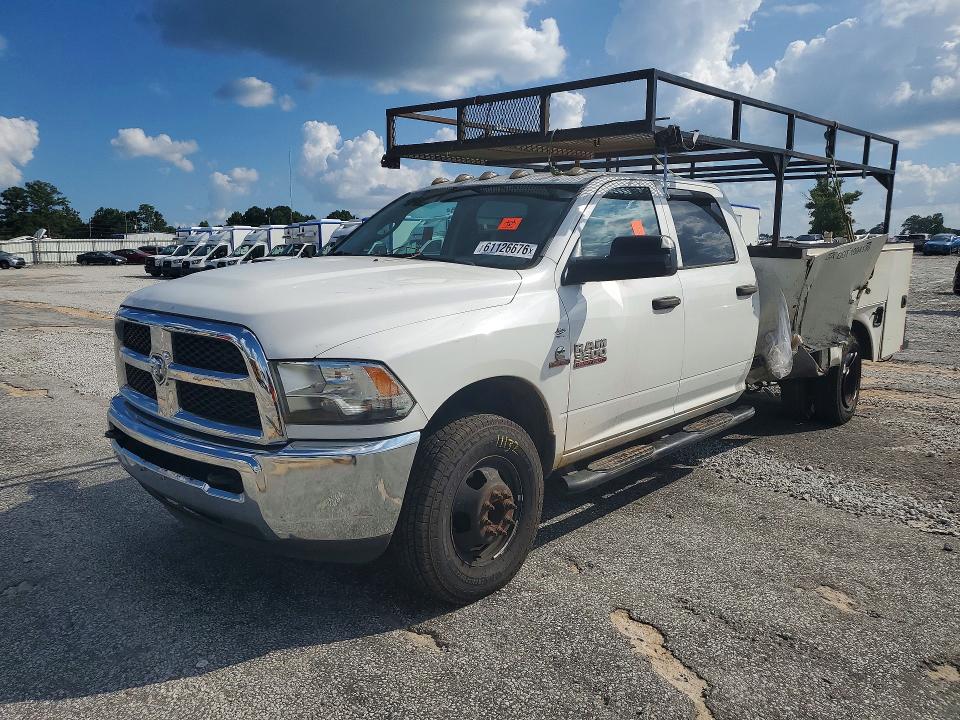 61126676 :رقم المزاد ، 3C7WRSCL2FG610393 vin ، 2015 Ram 3500 مزاد بيع