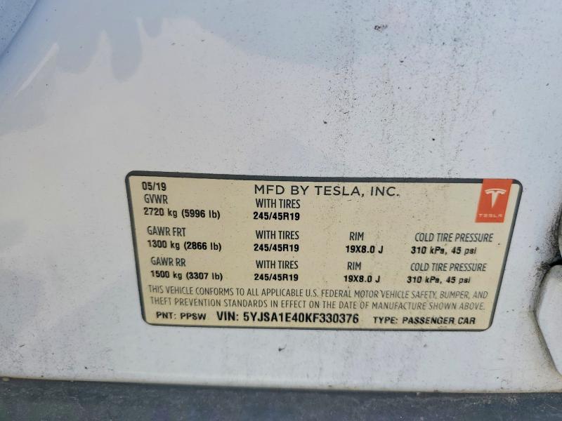 60760436 :رقم المزاد ، 5YJSA1E40KF330376 vin ، 2019 Tesla Model S مزاد بيع