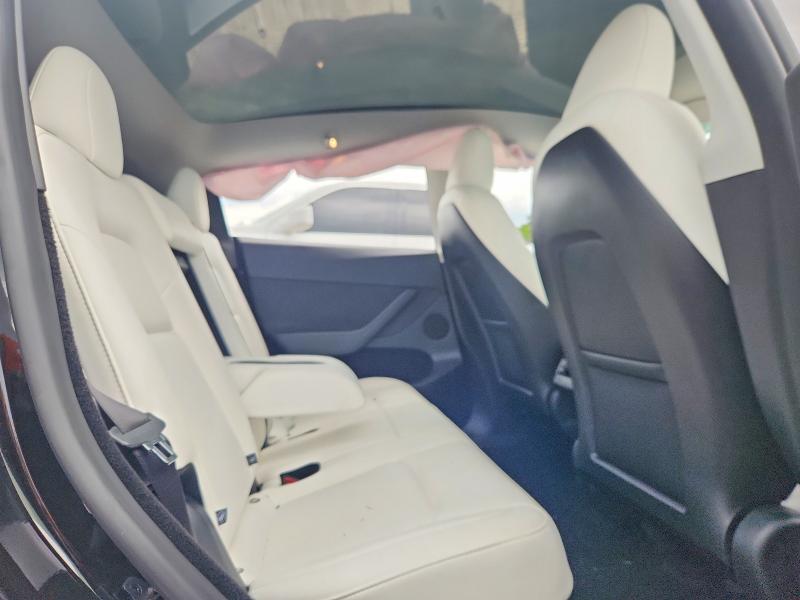 Продаж на аукціоні авто 2025 Tesla Model Y, vin: 7SAYGDEE7SF300927, номер лоту: 60149196