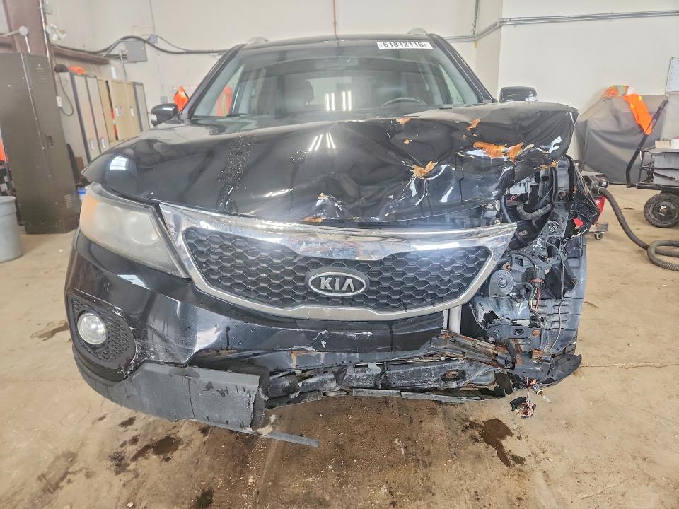 61812116 :رقم المزاد ، 5XYKUDA26BG109449 vin ، 2011 Kia Sorento مزاد بيع