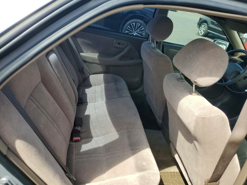 61663006 :رقم المزاد ، 4T1BG22K8XU519925 vin ، 1999 Toyota Camry مزاد بيع