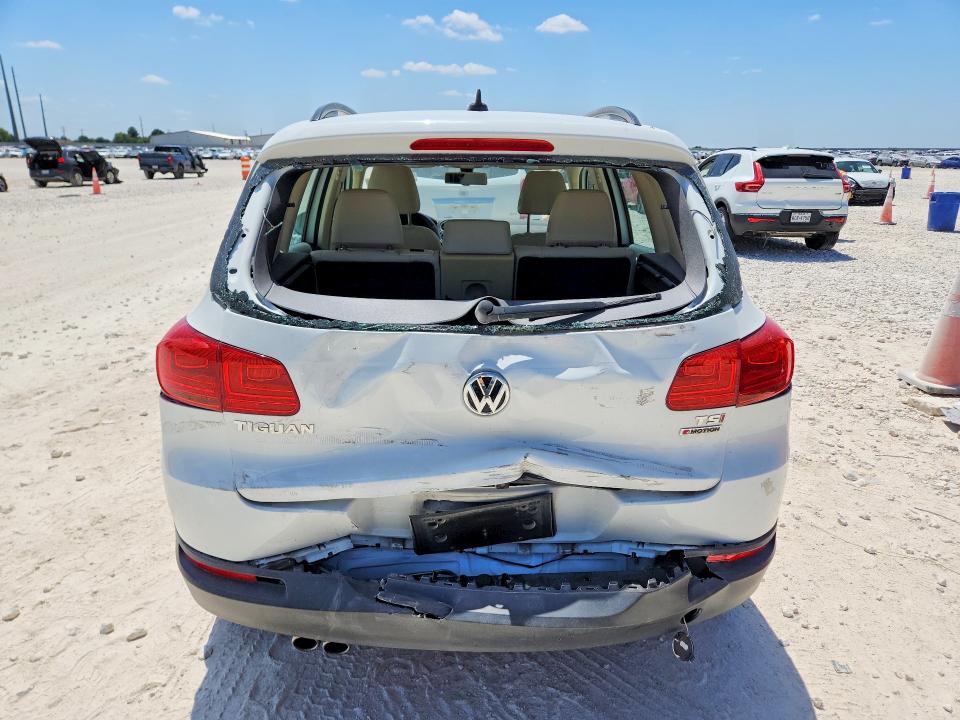 2017 Volkswagen Tiguan მანქანა იყიდება აუქციონზე, vin: WVGBV7AX9HK028390, აუქციონის ნომერი: 62801816