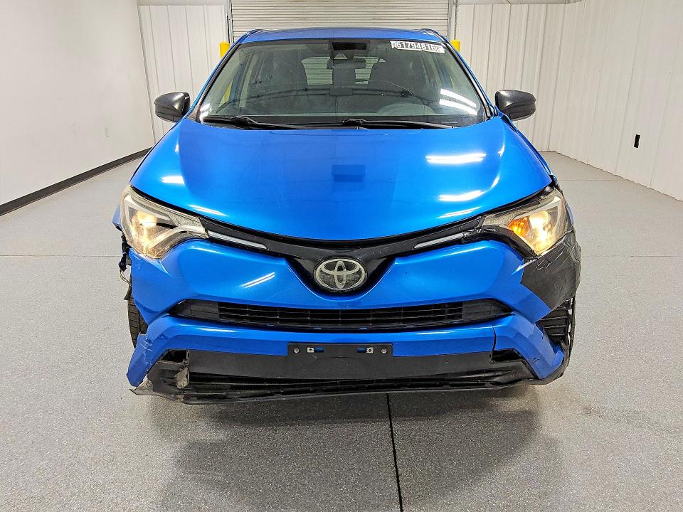 2018 Toyota Rav4 მანქანა იყიდება აუქციონზე, vin: JTMZFREVXJJ151471, აუქციონის ნომერი: 61794816