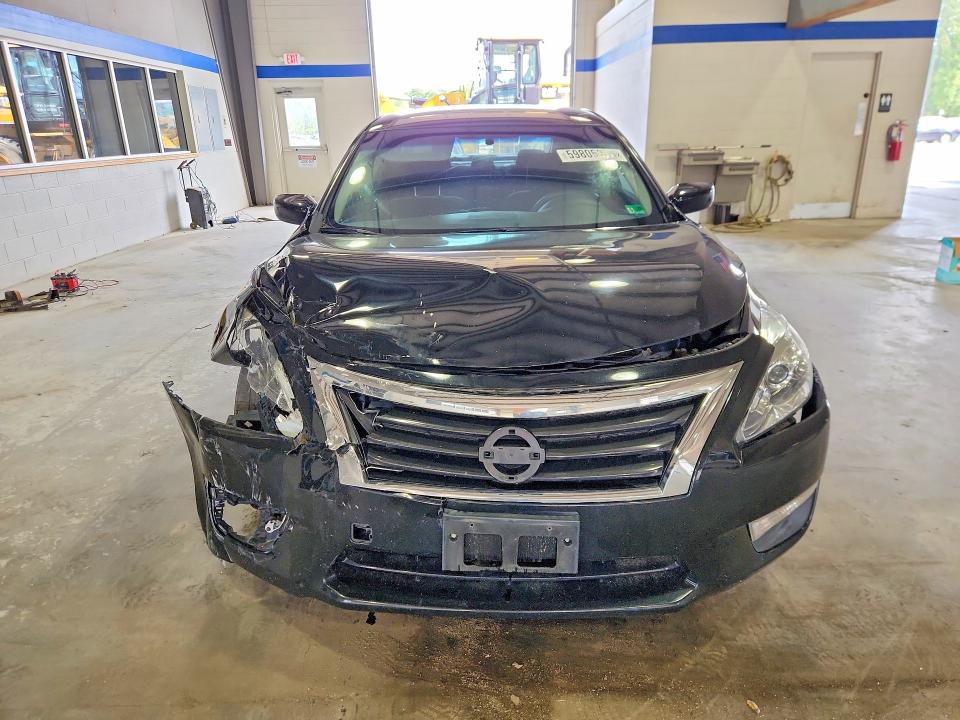 2015 Nissan Altima მანქანა იყიდება აუქციონზე, vin: 1N4AL3AP1FC462637, აუქციონის ნომერი: 59805276