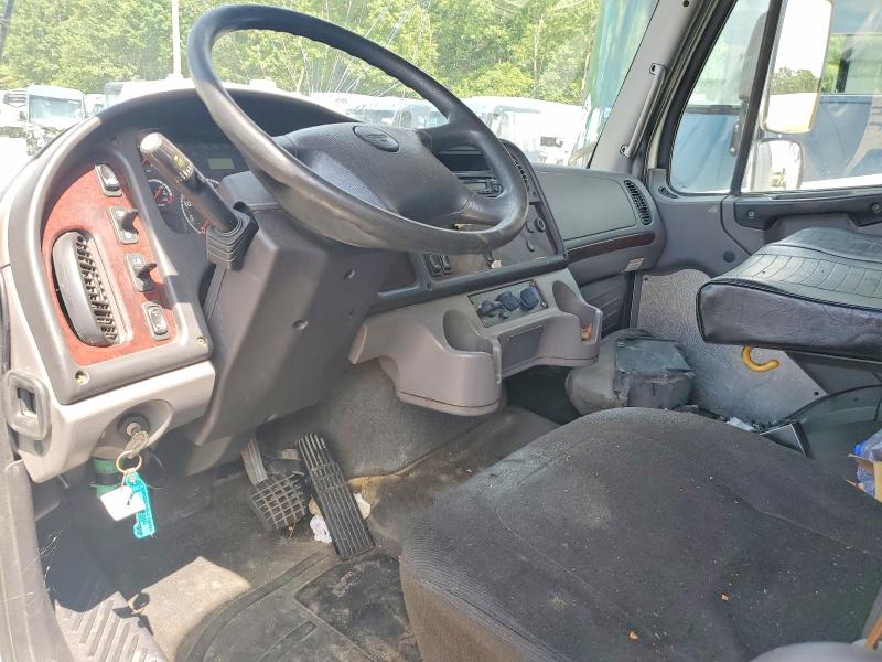 62074626 :رقم المزاد ، 1FVACWDT5EHFN7716 vin ، 2014 Frht - Freightliner M2 مزاد بيع