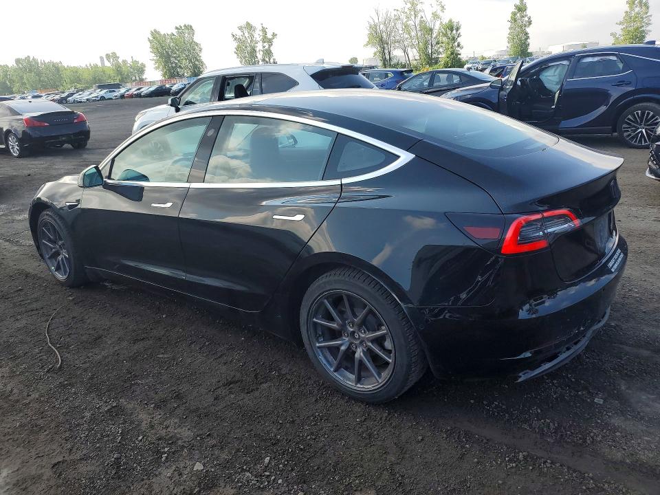 Продажа на аукционе авто 2018 Tesla Model 3, vin: 5YJ3E1EA2JF171468, номер лота: 62699946