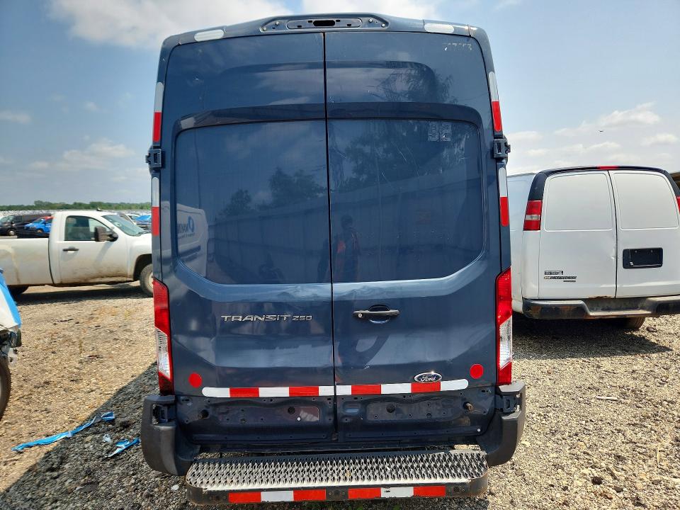 Продаж на аукціоні авто 2019 Ford Transit, vin: 1FTYR3XMXKKA97461, номер лоту: 56993426