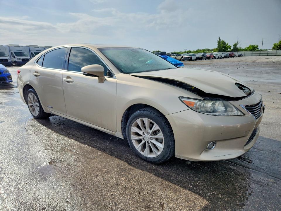 61851826 :رقم المزاد ، JTHBW1GG4D2003265 vin ، 2013 Lexus Es مزاد بيع