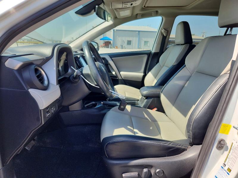 2017 Toyota Rav4 მანქანა იყიდება აუქციონზე, vin: 2T3DFREV2HW577242, აუქციონის ნომერი: 61781036