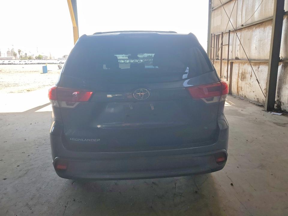 2019 Toyota Highlander მანქანა იყიდება აუქციონზე, vin: 5TDZZRFH0KS349027, აუქციონის ნომერი: 63433016