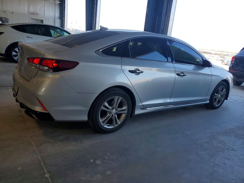 2018 Hyundai Sonata მანქანა იყიდება აუქციონზე, vin: 5NPE34AF2JH712392, აუქციონის ნომერი: 61395816