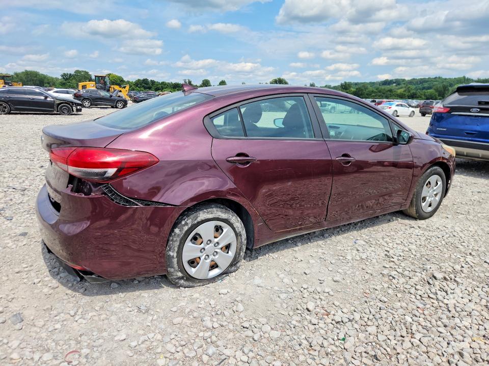 2018 Kia Forte მანქანა იყიდება აუქციონზე, vin: 3KPFK4A74JE264046, აუქციონის ნომერი: 62035276
