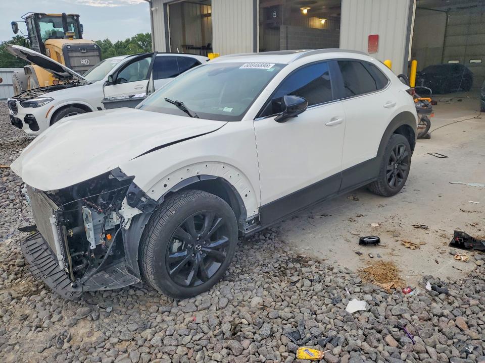 60846896 :رقم المزاد ، 3MVDMBAY3NM437886 vin ، 2022 Mazda Cx-30 مزاد بيع