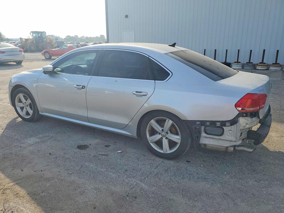 2014 Volkswagen Passat მანქანა იყიდება აუქციონზე, vin: 1VWAS7A34EC031173, აუქციონის ნომერი: 59888686