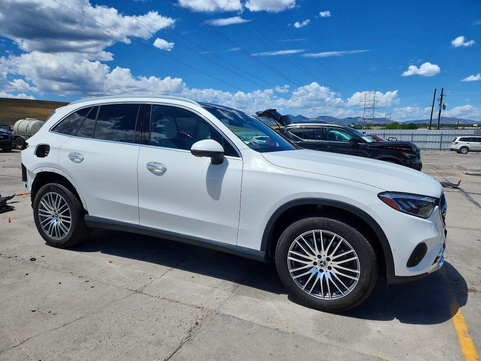 62271776 :رقم المزاد ، W1NKM4HB8RF110307 vin ، 2024 Mercedes-benz Glc مزاد بيع