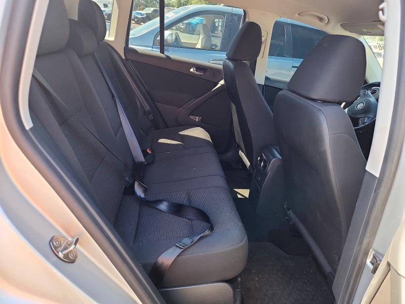 62689356 :رقم المزاد ، WVGBV7AX2HK051719 vin ، 2017 Volkswagen Tiguan مزاد بيع