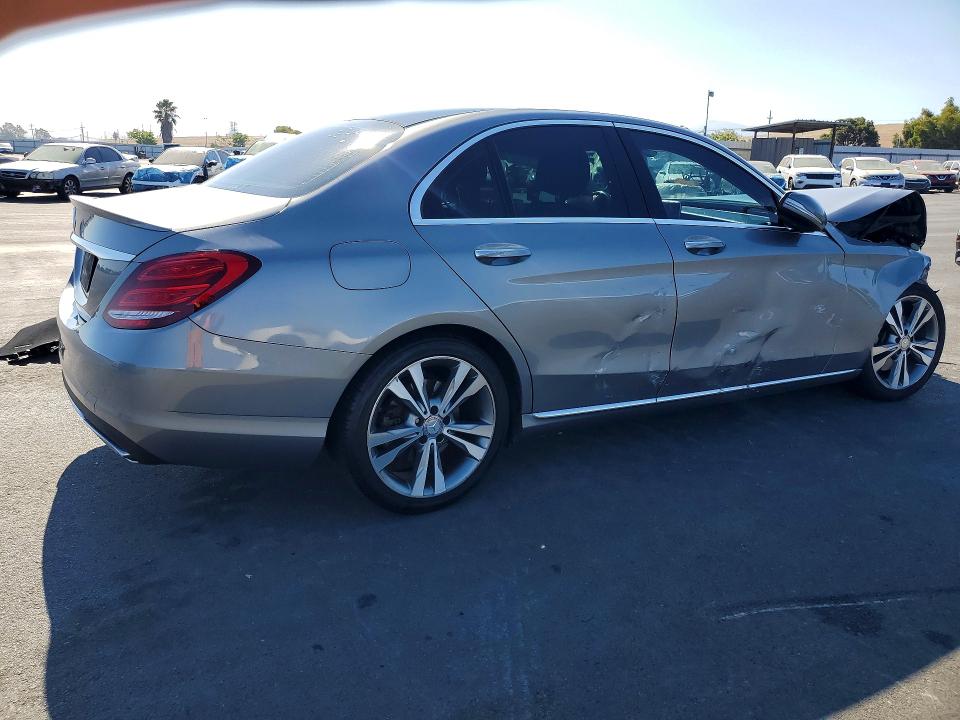 Продажа на аукционе авто 2015 Mercedes-benz C, vin: 55SWF4JBXFU073448, номер лота: 63182366