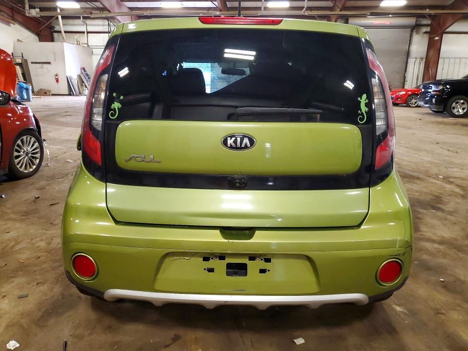 2018 Kia Soul მანქანა იყიდება აუქციონზე, vin: KNDJP3A53J7892569, აუქციონის ნომერი: 62580676
