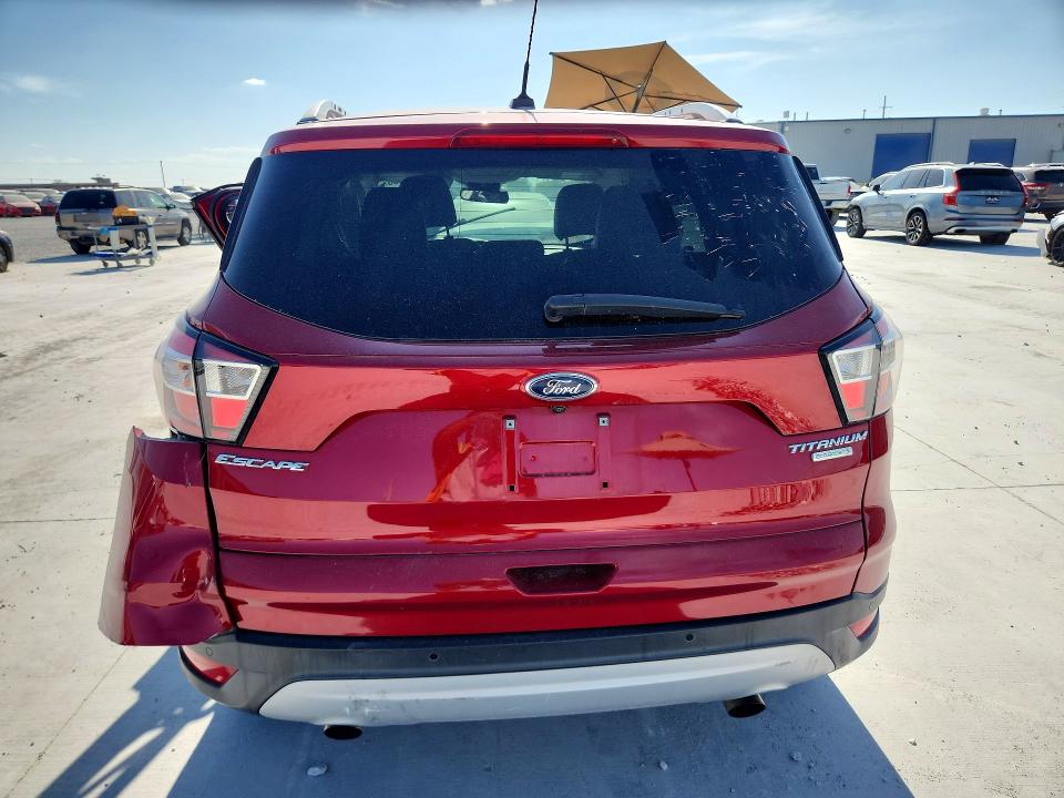Продаж на аукціоні авто 2017 Ford Escape, vin: 1FMCU0J92HUC94757, номер лоту: 60917666