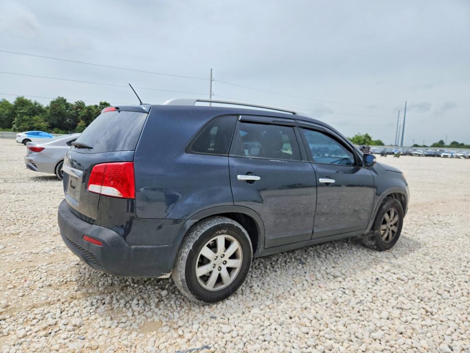 2013 Kia Sorento მანქანა იყიდება აუქციონზე, vin: 5XYKT4A24DG370021, აუქციონის ნომერი: 61369006