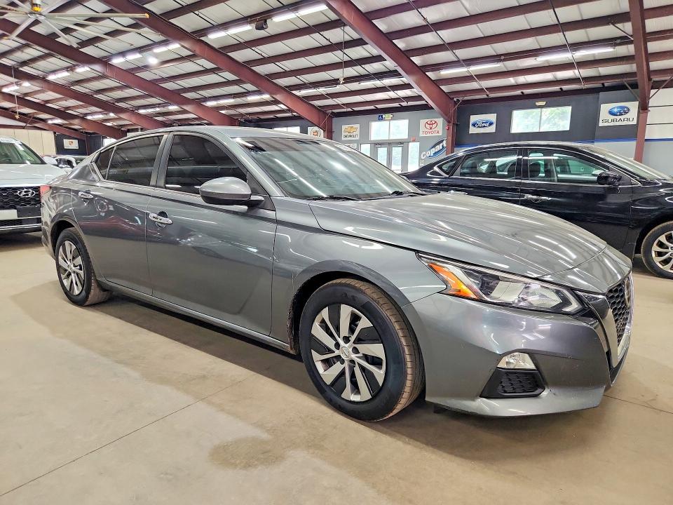 61361096 :رقم المزاد ، 1N4BL4BV3LC240698 vin ، 2020 Nissan Altima مزاد بيع