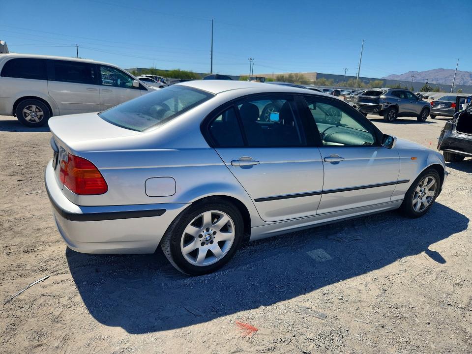 60306736 :رقم المزاد ، WBAET37453NJ34952 vin ، 2003 Bmw 325 مزاد بيع