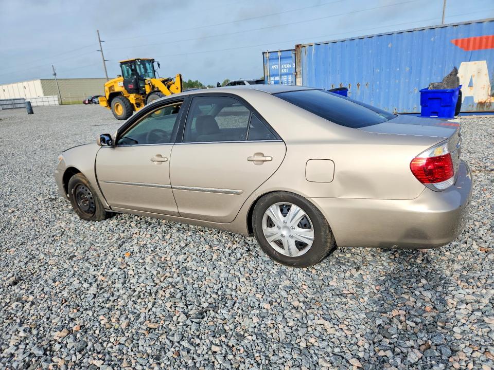 2005 Toyota Camry მანქანა იყიდება აუქციონზე, vin: 4T1BE32K25U517676, აუქციონის ნომერი: 61873956