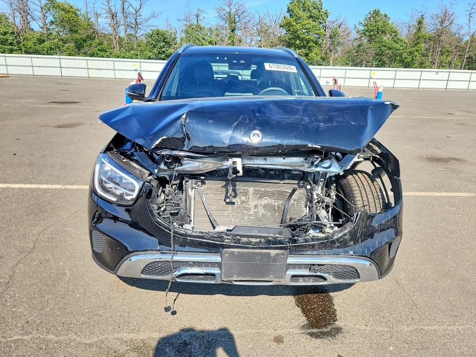 61305926 :رقم المزاد ، W1N0G8EB7MV283938 vin ، 2021 Mercedes-benz Glc مزاد بيع