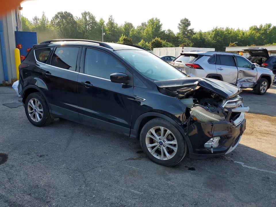 2017 Ford Escape მანქანა იყიდება აუქციონზე, vin: 1FMCU0GD1HUA93279, აუქციონის ნომერი: 59846516