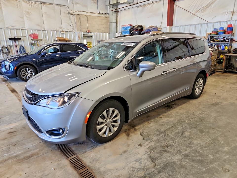 Продаж на аукціоні авто 2017 Chrysler Pacifica, vin: 2C4RC1BG2HR527392, номер лоту: 59598656
