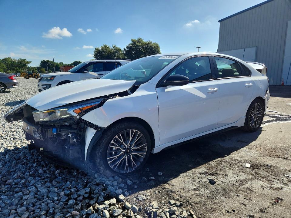 2023 Kia Forte მანქანა იყიდება აუქციონზე, vin: 3KPF54AD6PE658590, აუქციონის ნომერი: 62150816