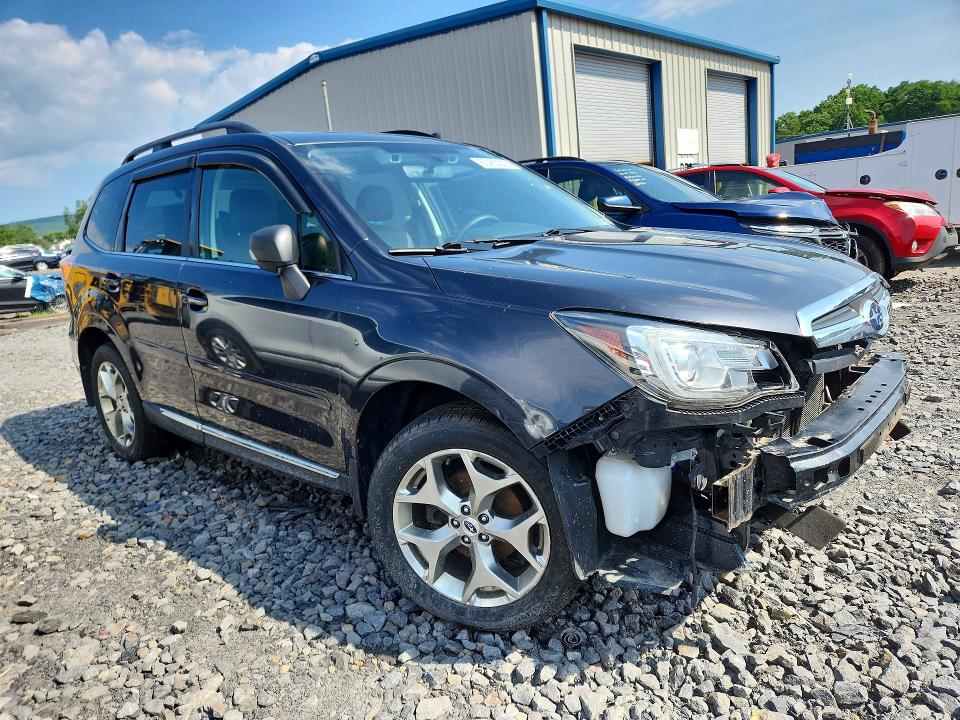 60460016 :رقم المزاد ، JF2SJAWC0JH479182 vin ، 2018 Subaru Forester مزاد بيع