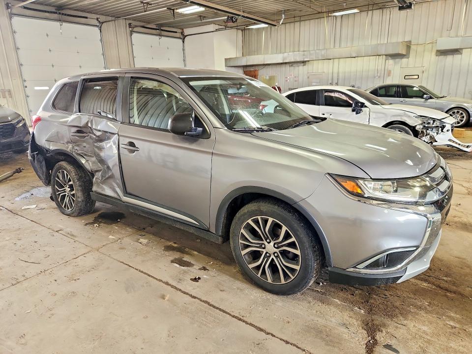 60979716 :رقم المزاد ، JA4AZ2A3XHZ030624 vin ، 2017 Mitsubishi Outlander مزاد بيع